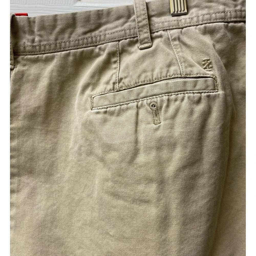 IZOD Men's 42‎ Waist 8